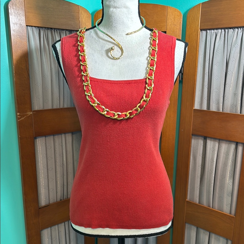 Cable & Gauge Coral  Fitted Tank Top